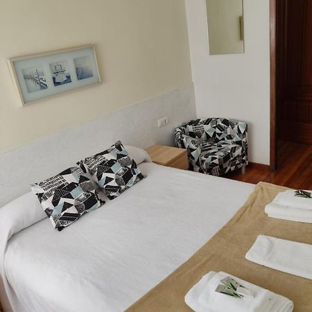 Apartamento Vacacional Do Pexigo 圣地亚哥－德孔波斯特拉 外观 照片